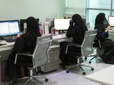 استخدام الحاسب الآلي في الإعمال المكتبية – نساء